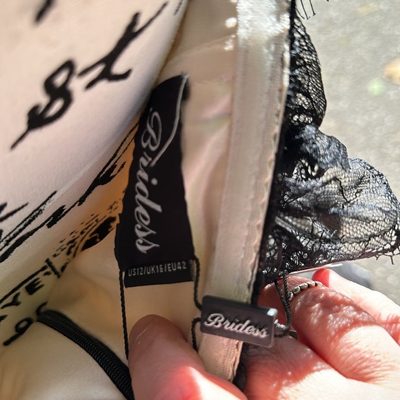 Bridess formal dress US size12 - Picture 7 of 7